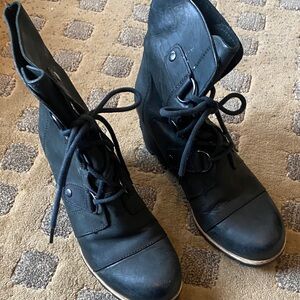 Sorel Black Lace-Up Boots